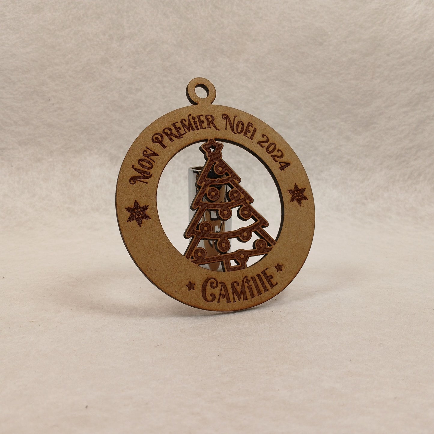 Boule de Noël personnalisée en bois – Gravure laser
