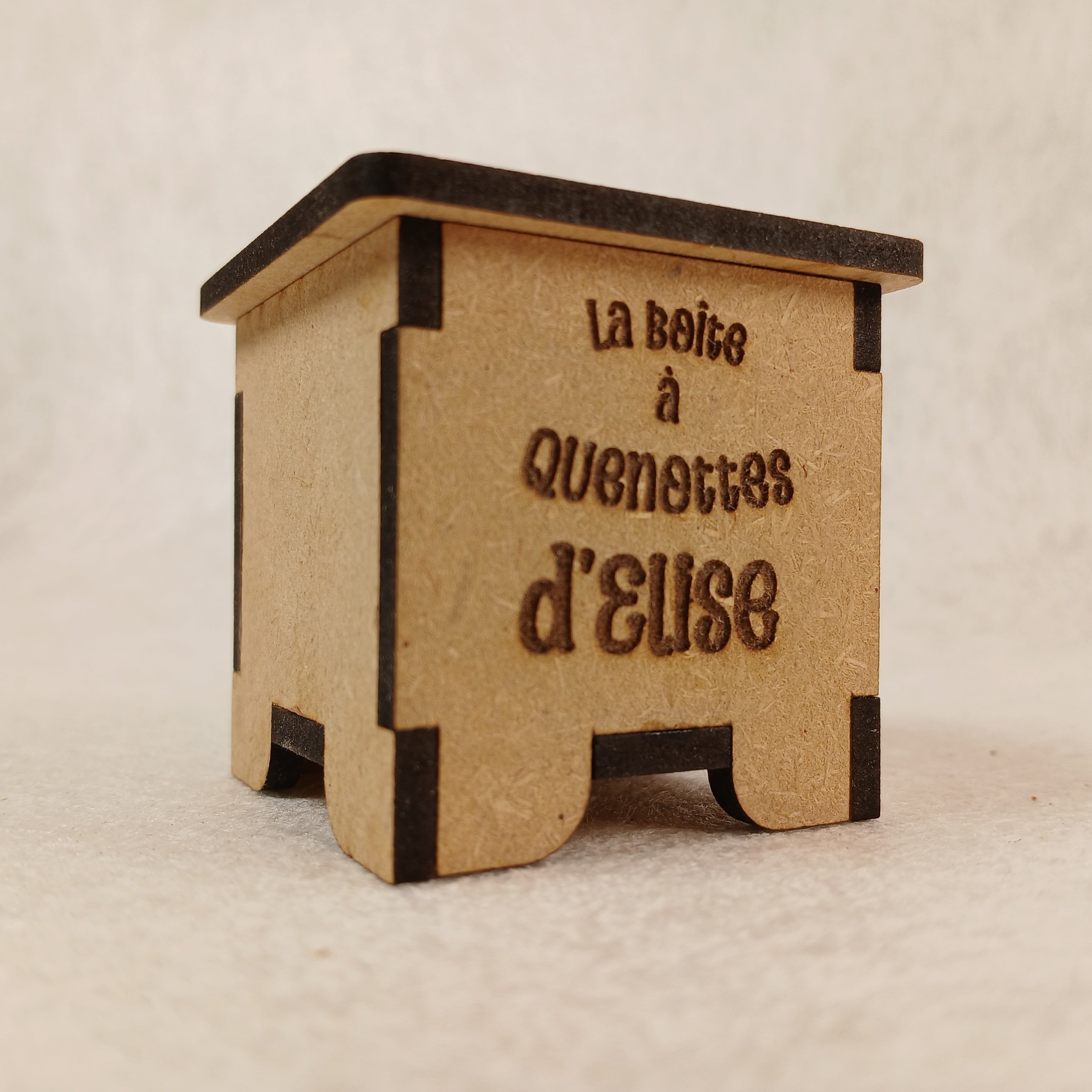 Boîte à quenottes personnalisée