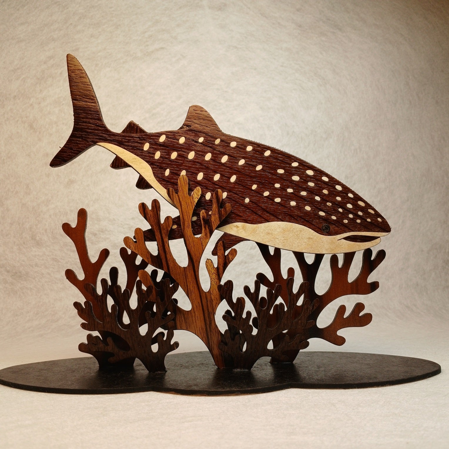 Baleine-Lagon, Diorama corail & baleine