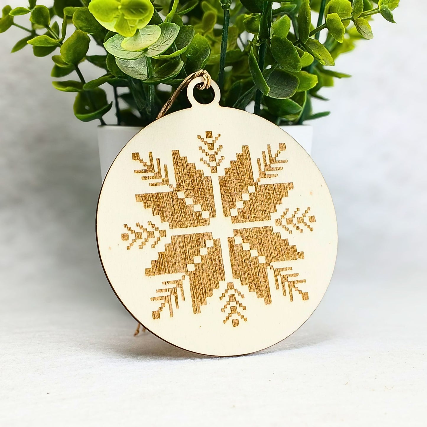 Décoration Noël Effet Tricot en Bois – Collection Artisanale et Personnalisable