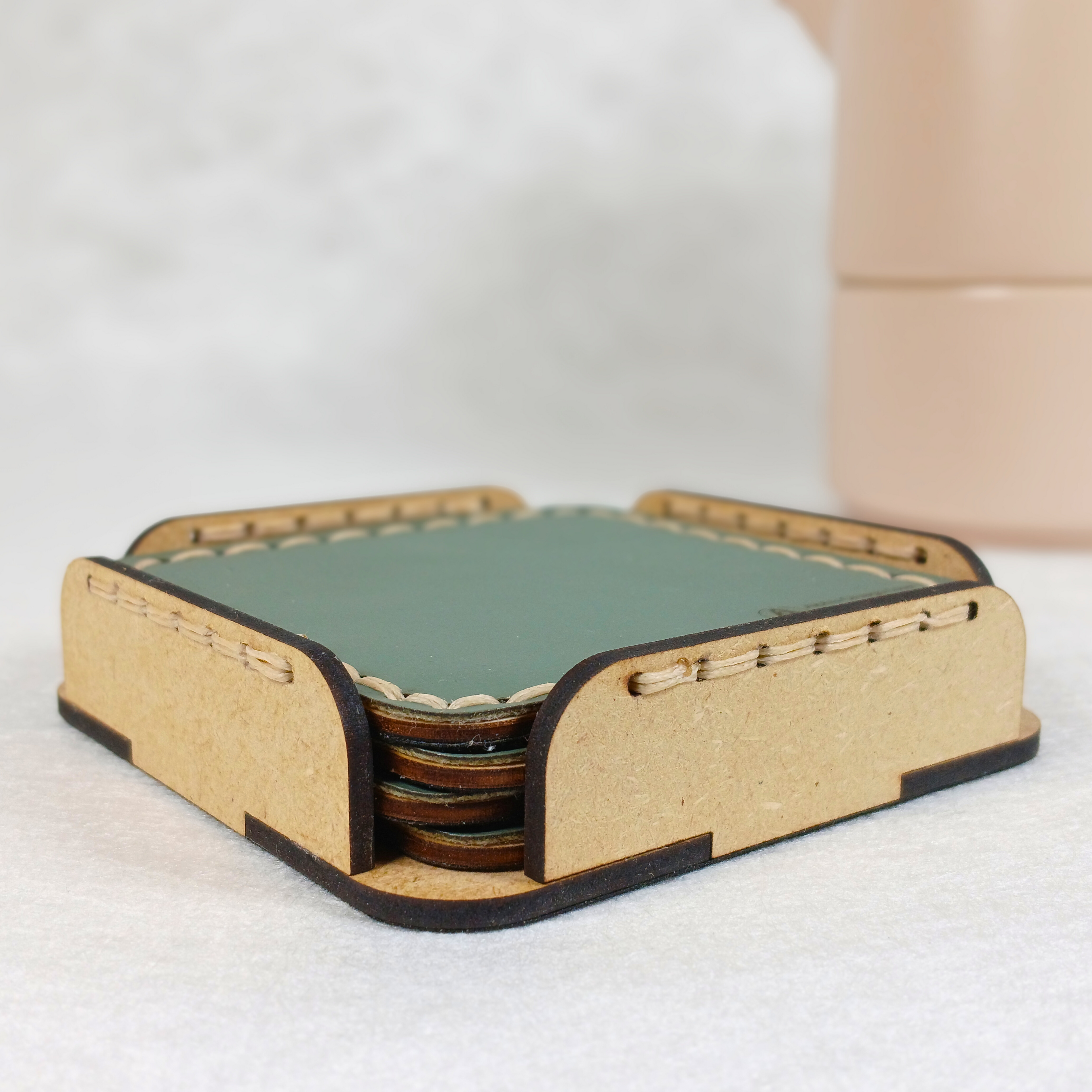 Set artisanal de 4 dessous de verre avec support