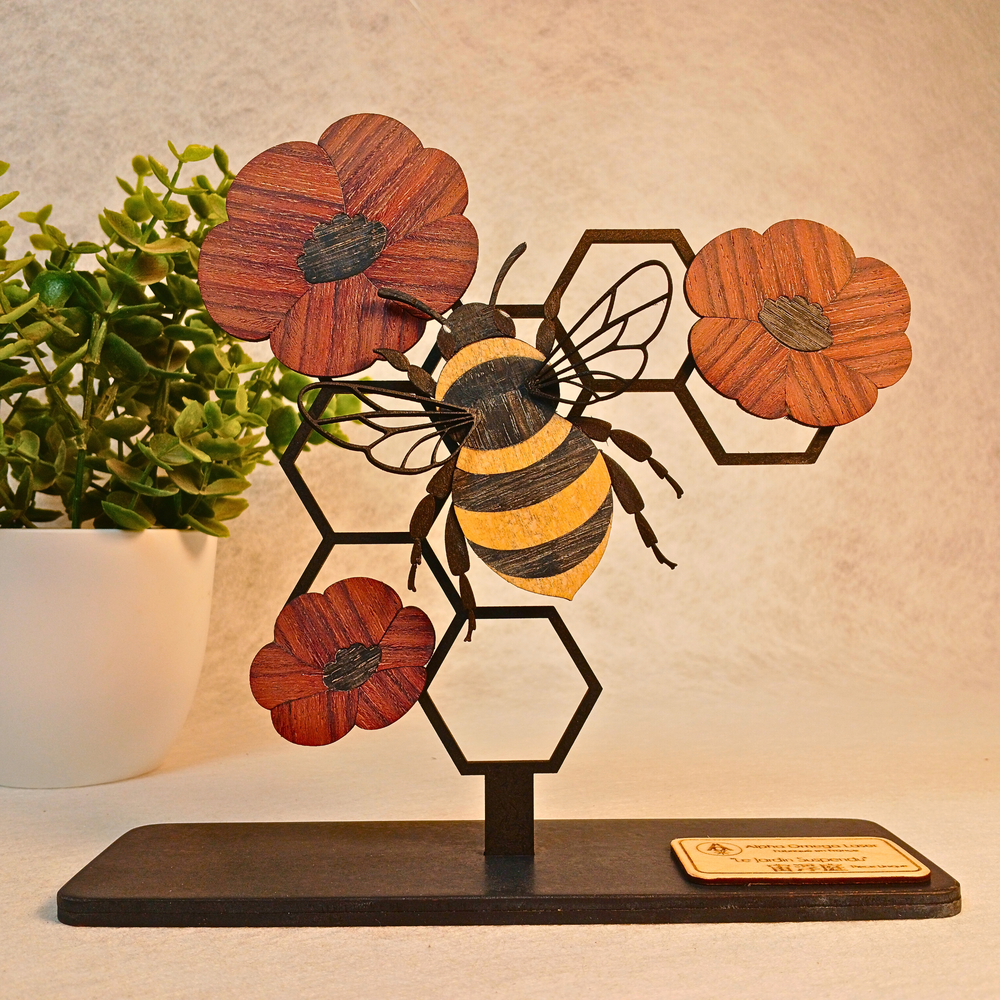 Le Jardin Suspendu, Abeille & Alvéoles Sculpture laser artisanale