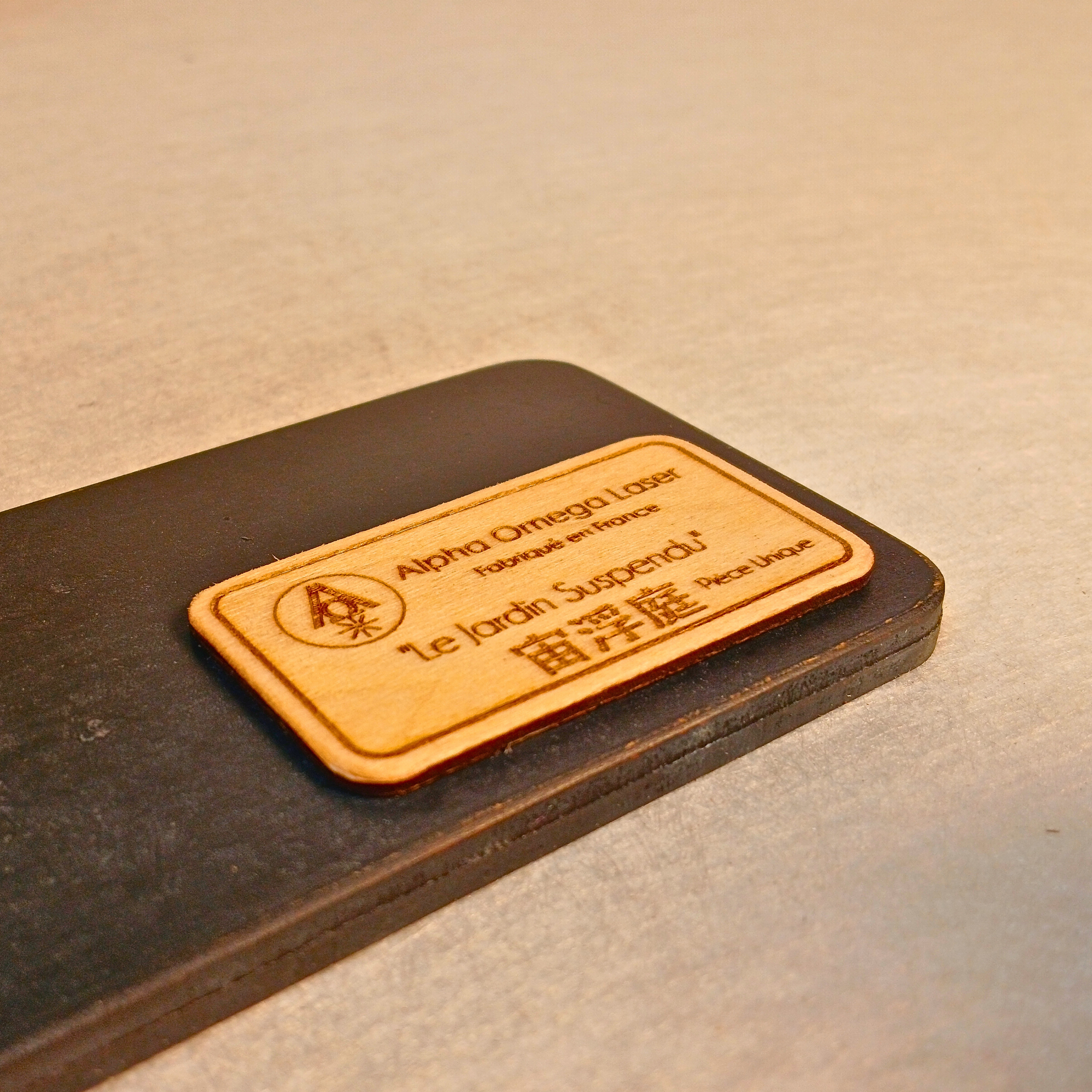 Le Jardin Suspendu, Abeille & Alvéoles Sculpture laser artisanale